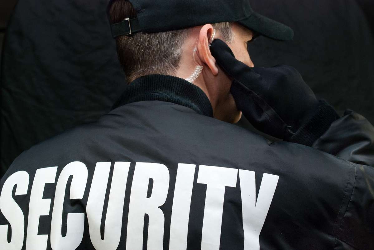 Role of Security Guard Services in Crisis Management & Emergency ...