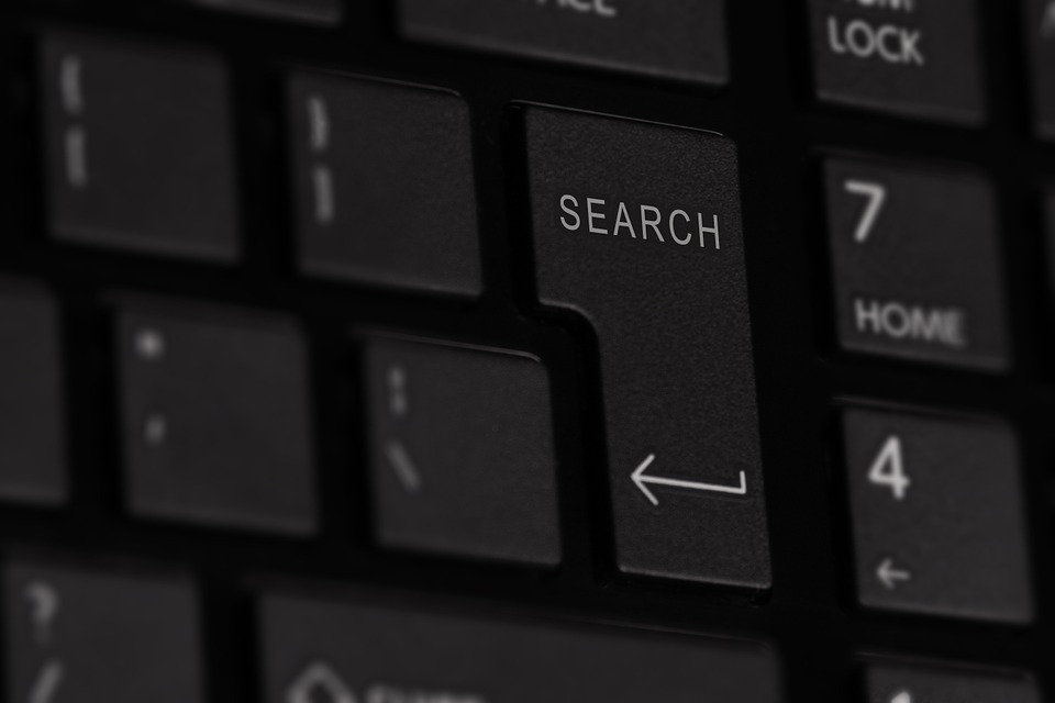 search button on a keyboard